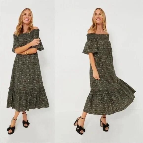 Tuckernuck Dresses & Skirts - TUCKERNUCK Black Shirred Capri Dress